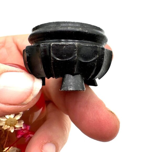 Vintage Lucite Egg Paperweight Embedded Dried Flower Seashells With stand - Picture 8 of 12